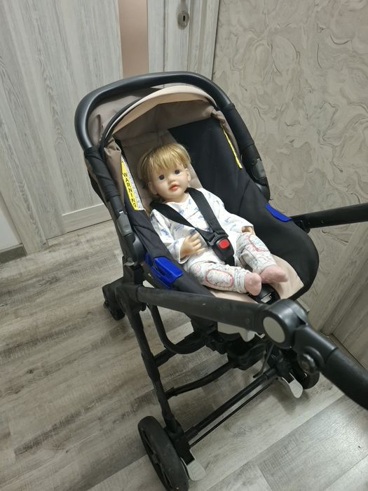 Căruț copil plus scoica auto stare bună adus  Spania   foarte bine îngrijit si curat