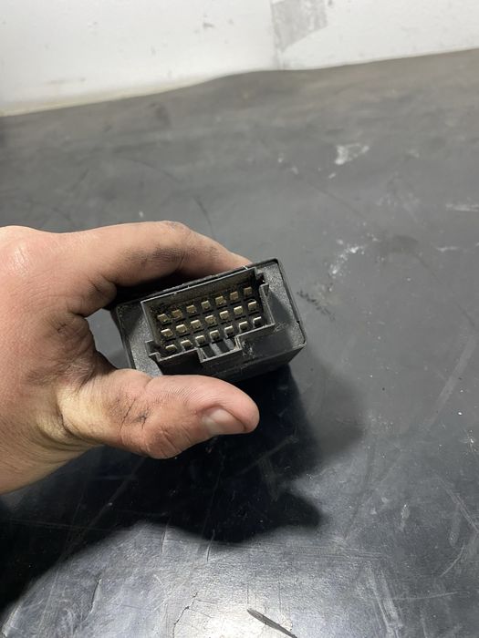 Releu modul stergator parbriz 2.2 cdi 2.3  A0004460027 Mercedes vito