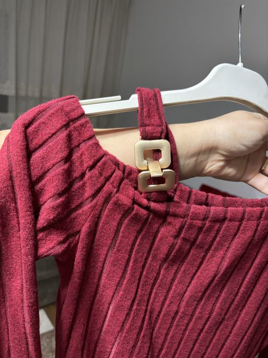 Rochita grena noua fara eticheta