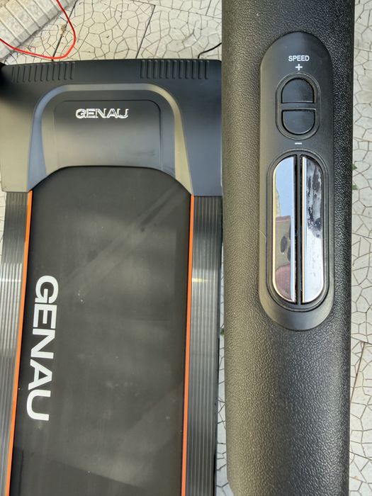 Продам беговую дорожку GENAU
