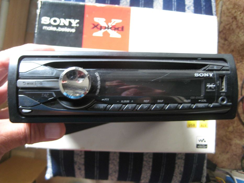 Продавам Sony CDX-GT450U 52WХ4