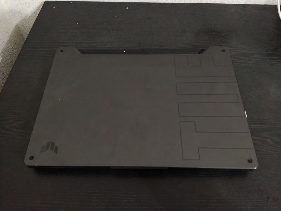 Продаю игровой ноутбук asus