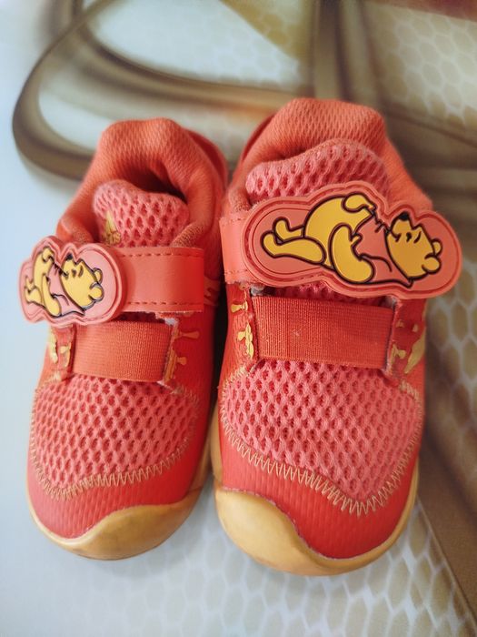 Сандали и маратонки Адидас