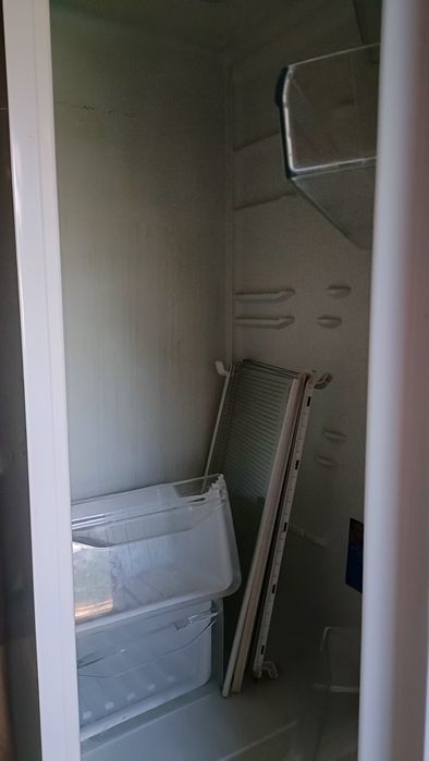 Холодильник Indesit