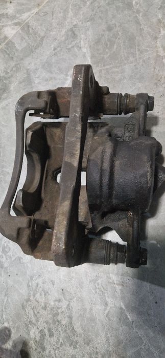 Тормозной супорт, передний левый