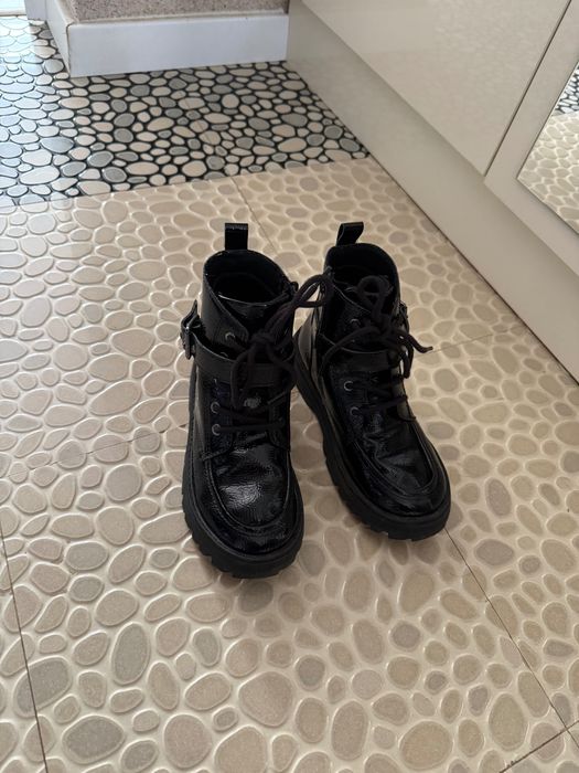 Зара боти за момиче