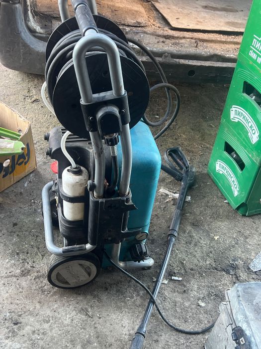 Водоструйка makitta