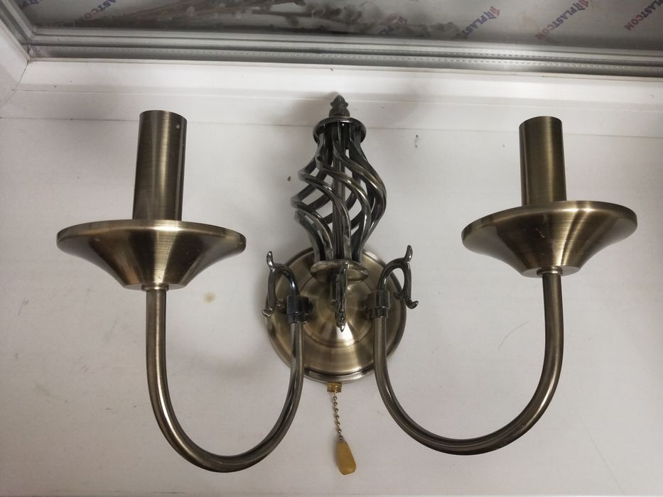 Продам бра двухрожковые