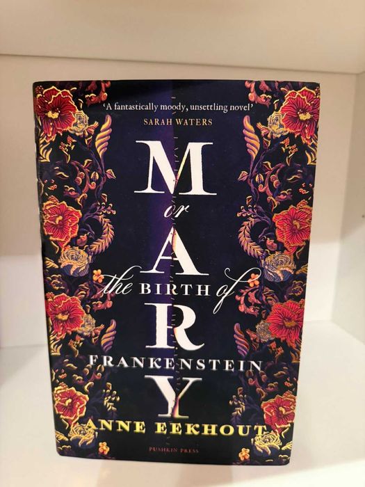 НОВИ КНИГИ на английски език с твърди корици