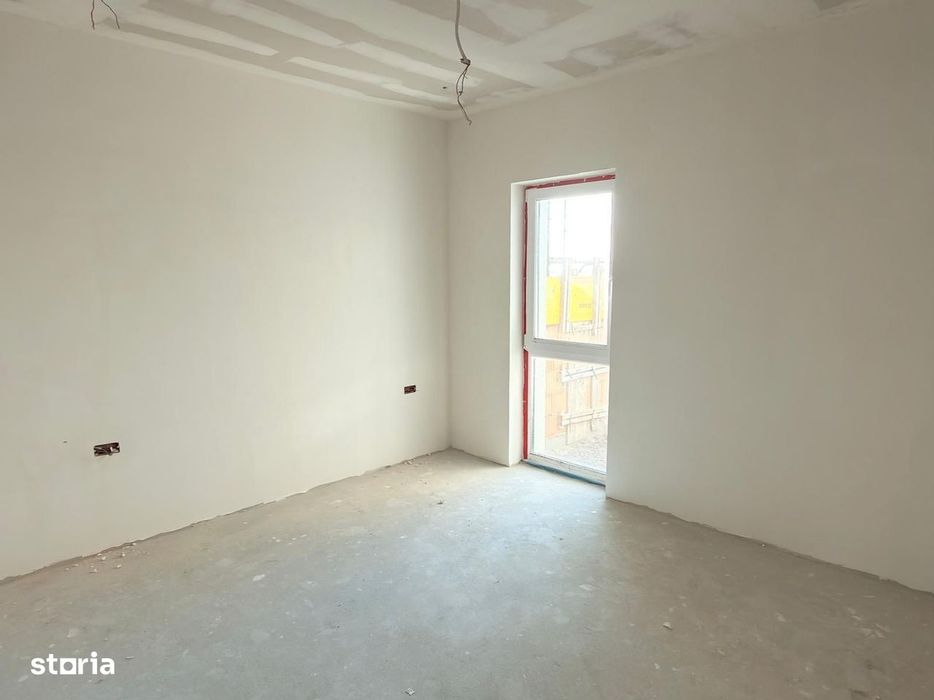 Comision 0 - 4 cam curte proprie - 155.000eur, TVA si parcare incluse!