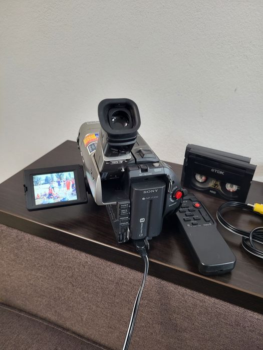 Cameră Video Sony TRV66E Hi 8 XR