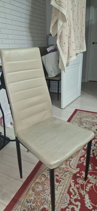 Продам стулья б/у 2000тг