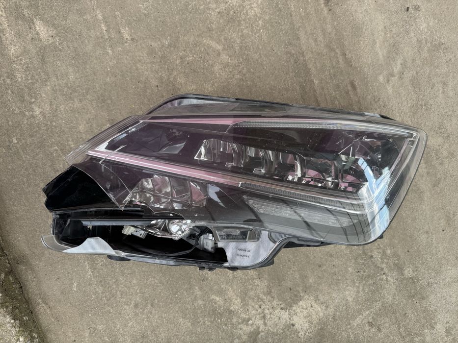 Far full led stânga seat toledo 2017 funcțional