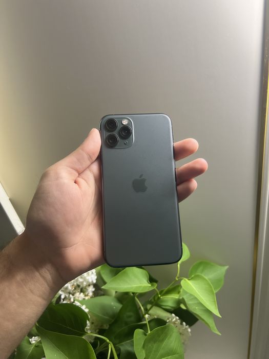 Продам IPhone 11 pro