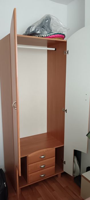 Двукрил гардероб