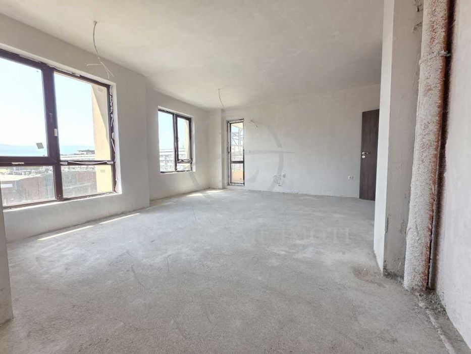 Продава се Тристаен апартамент в Пловдив, Център - 107 кв.м за 2524 €/кв.м - Снимка #4