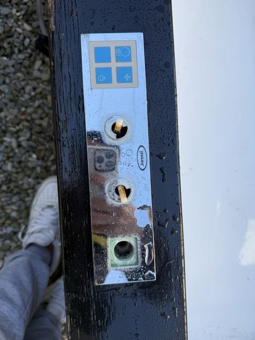 cada cu jacuzzi URGENT