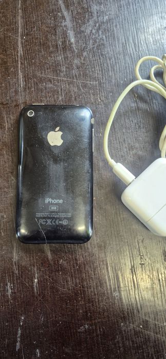 iphone 3GS 8GB...i