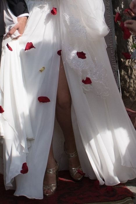 Rochie de mireasă - Design romantic și modern