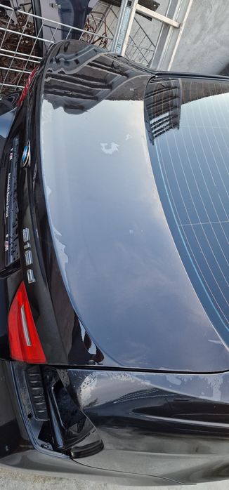 Portbagaj bmw E90 LCI facelift  cu triple pe el