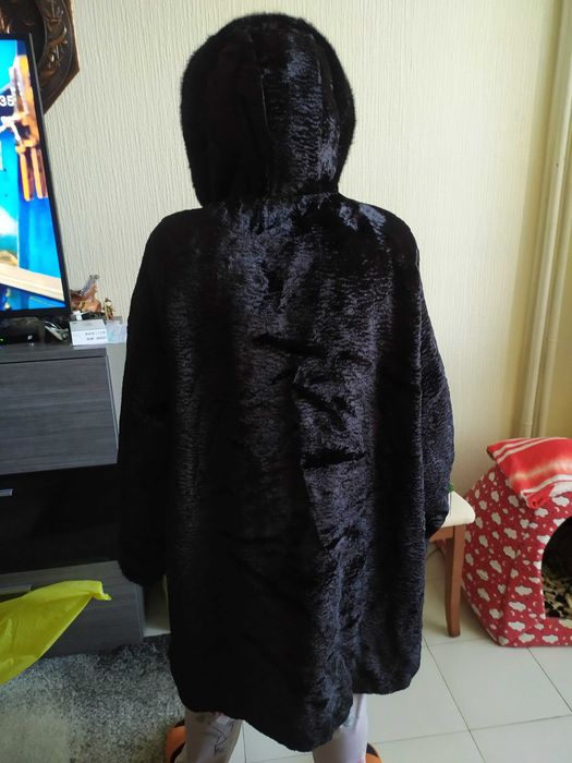 Продавам дамско палто от визон размер XXL