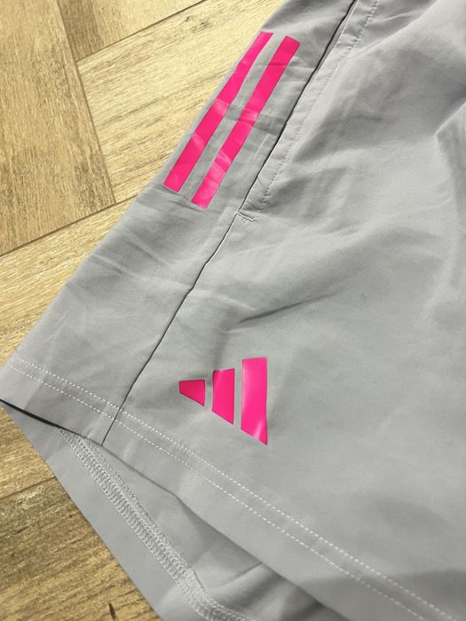 Pantaloni alergare adidas bmw berlin marathon 2025