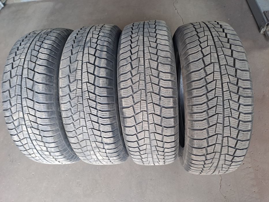 Anvelope 215 65 R16 vara-iarna, Duster, Nissan, Kadjar, Kia, Hyundai