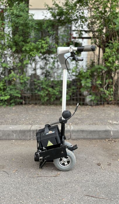 Cadru Rolator Carut Batrani Dizabilitati Electric Besco Med Mobilo EL2