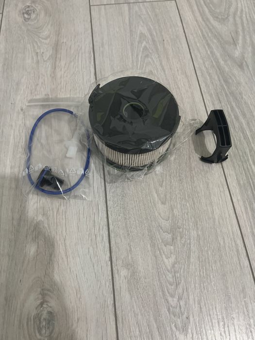 Vand filtru de motorina si filtru de habitaclu,pentru Mercedes Benz