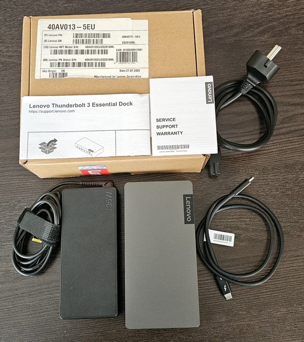 Нова докинг станция Lenovo Thunderbolt 3 Essential Dock 40AV0135EU