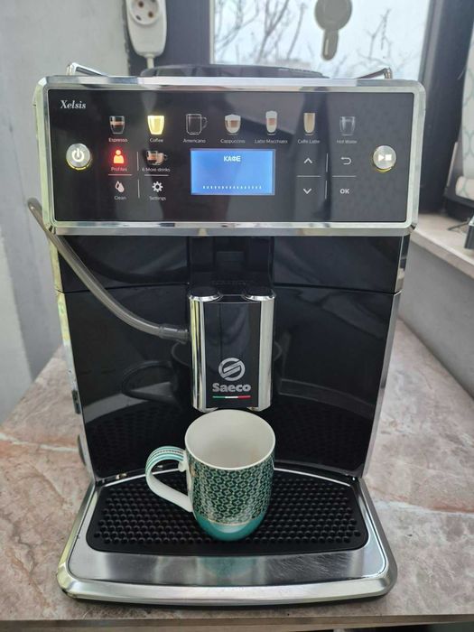 Saeco Xelsis SM - внос , с БГ меню , в оригинален кашон