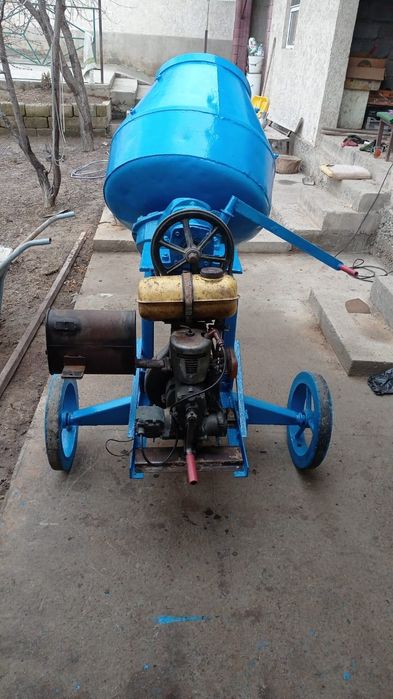 Бетономешалка бензиновая