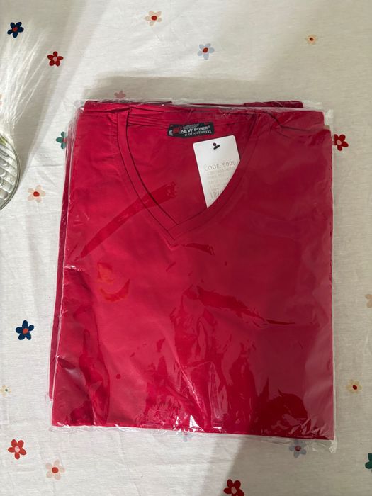 Лонгслив  мужской V-вырез