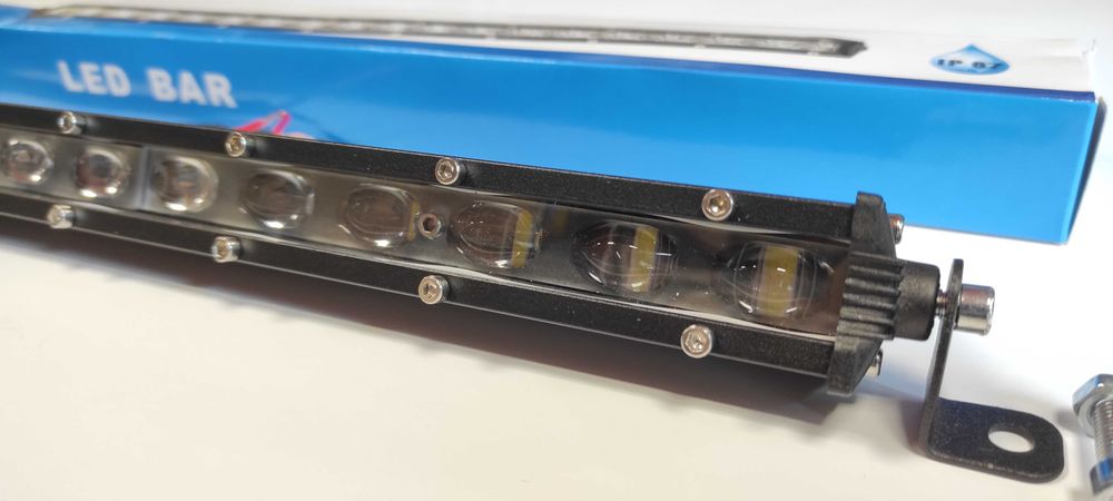 Лед бар бяла светлини на 12 волта 54W