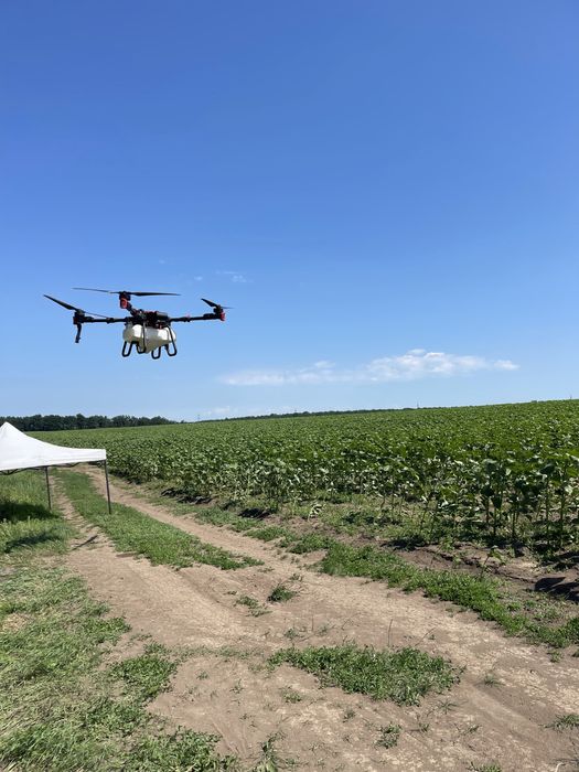 Servicii profesionale cu dronă agricola