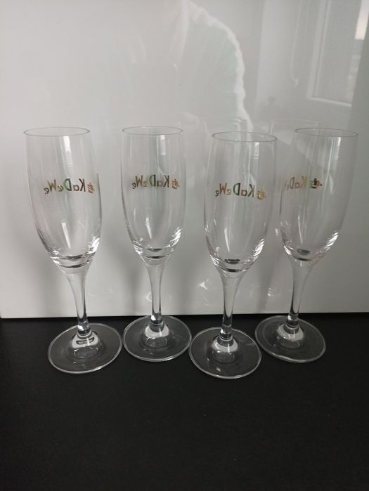 Pahare șampanie noi