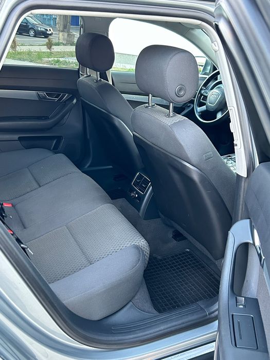 Se vinde audi a6 2.0 TDI 143 cp automatic/navigatie/climatroni/comenzi volan/etc..