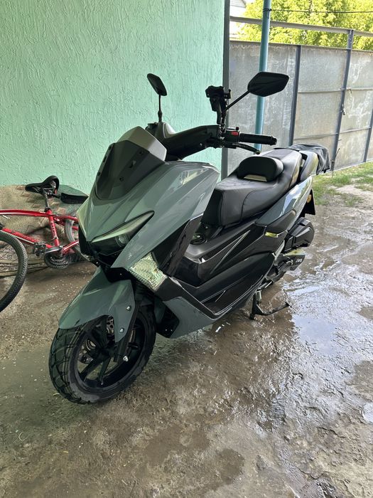 Скутер Jilang nmax в идеале