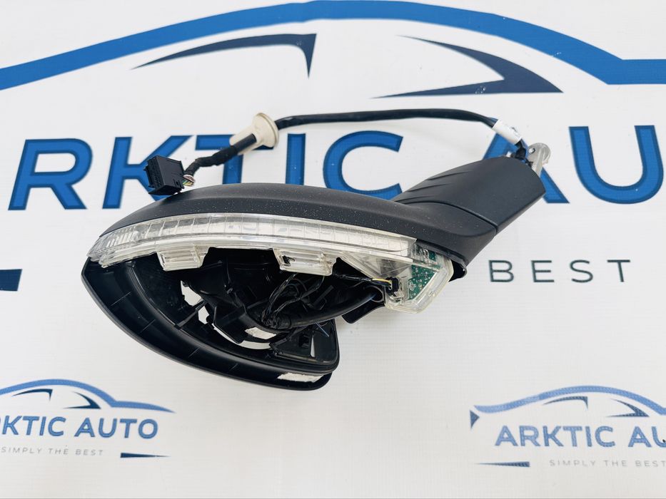 Corp oglinda stanga VW Golf 8 dupa 2020