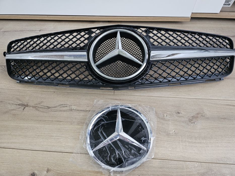 Предна Решетка за Мерцедес  С class