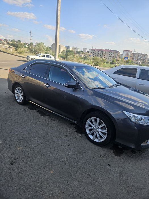 Toyota CAMRY 2012