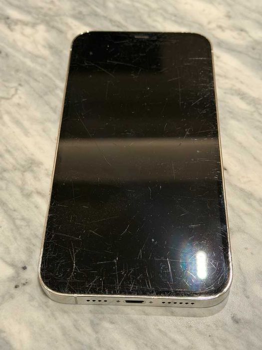 iPhone 12 Pro Max 128GB Silver — Работи Перфектно, 75% Батерия