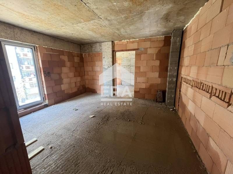 Двустаен ексклузивен апарамент за продажба, в новострояща се сграда, ж