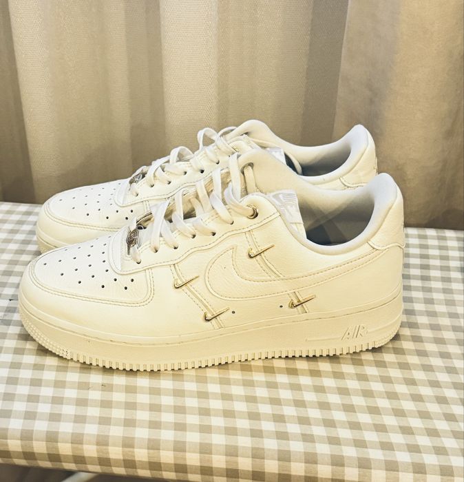Nike air force с метални елементи