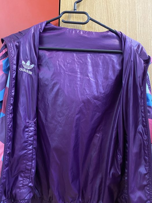 Geaca anti-vant Adidas cu 2 fete