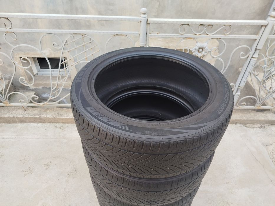 245 45 R19 Shina Rotalla