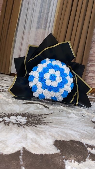 Realizez pe comanda buchete trandafiri din sapun