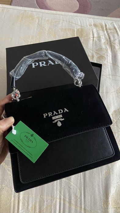 сумка новая с каробкой Прада