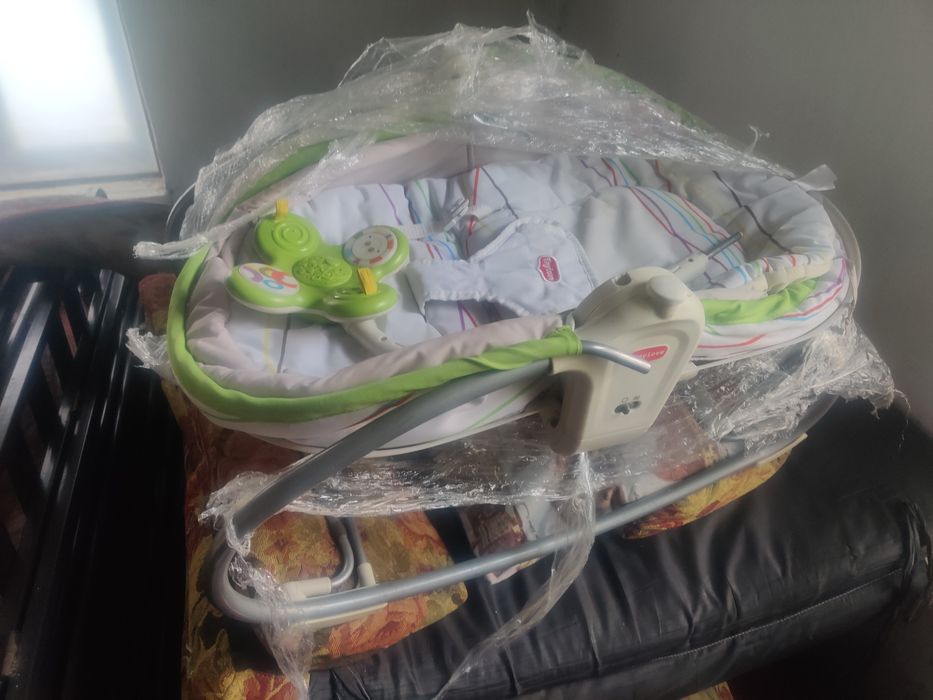 Детская кроватка качалка