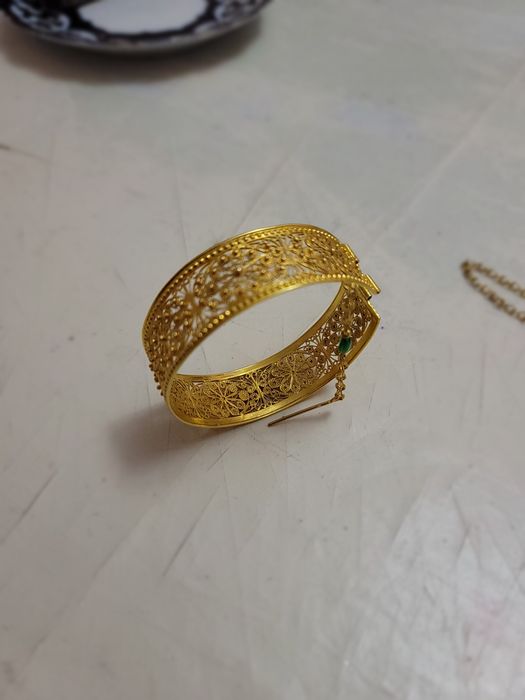 Тилла махсулотлари сотилади